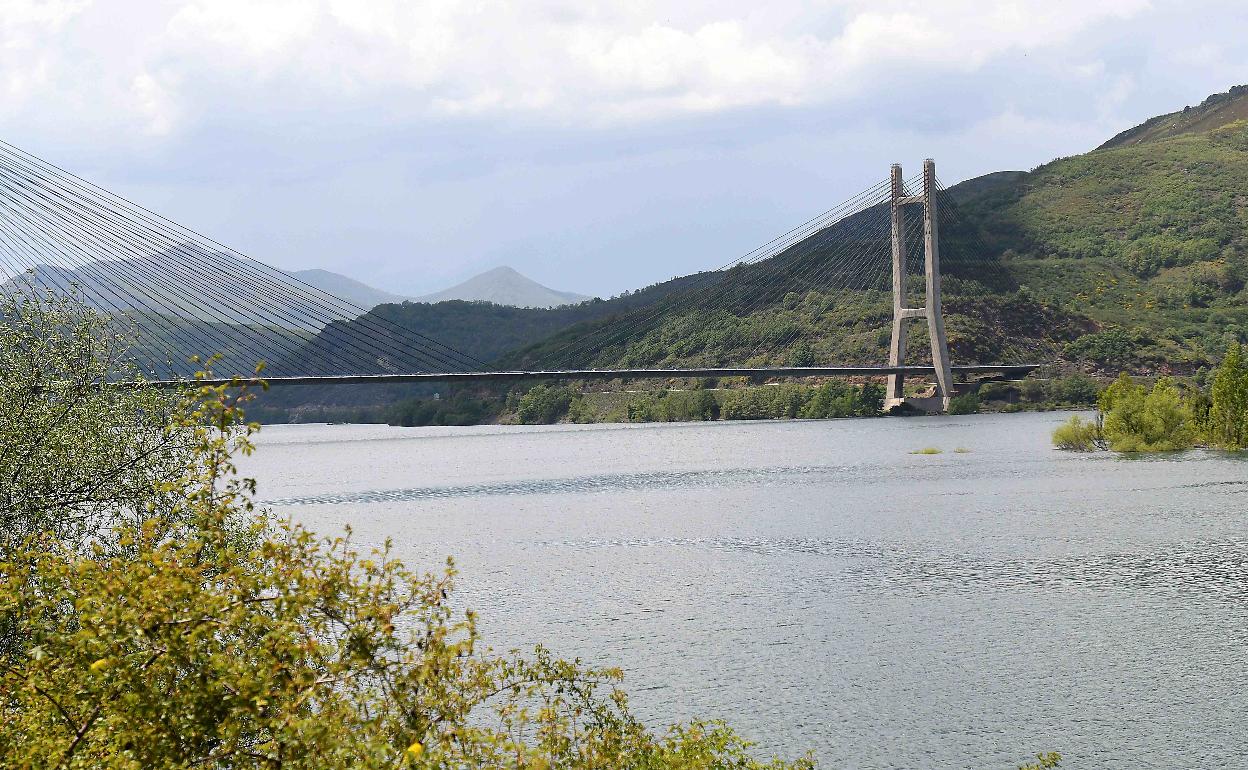 Embalse de Barrios de Luna, en León. 