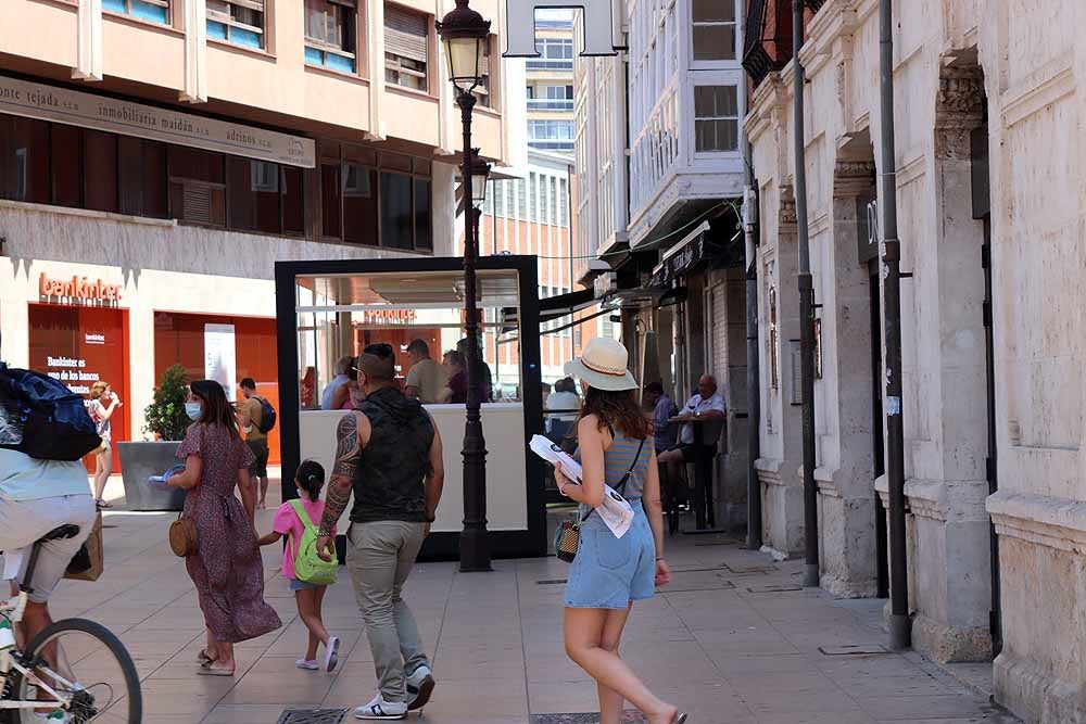 Fotos: Los burgaleses se refugian del calor en sombras y terrazas