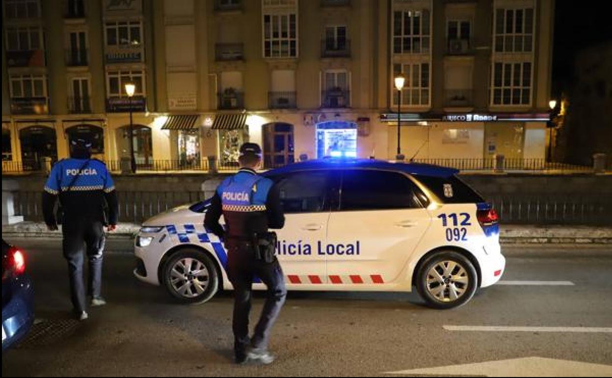 Policía Local en las calles de Burgos. 