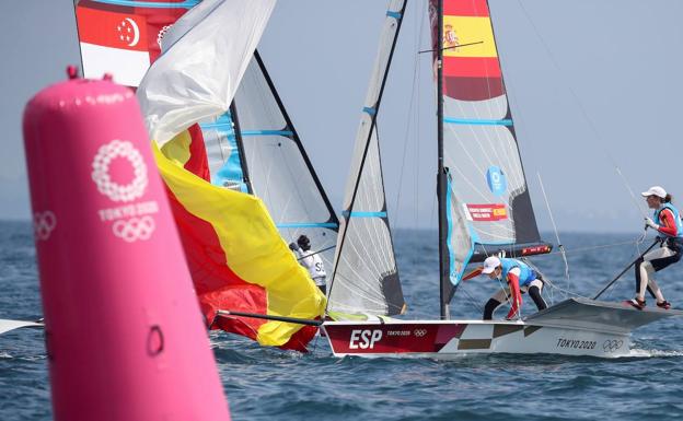 Támara Echegoyen y Paula Barceló, a las puertas de medalla en 49erFX