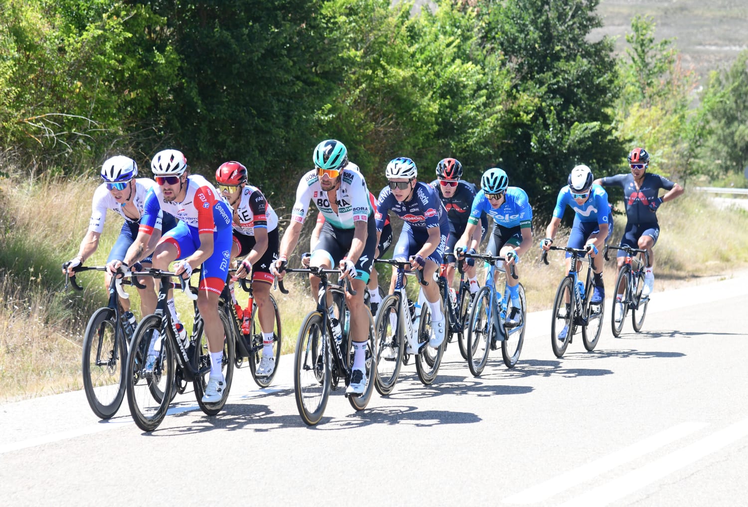 Fotos: Planckaert se enfunda el primer maillot morado de la Vuelta a Burgos