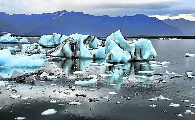 Siberia, la región más fría del planeta y la circunvalación del Ártico en general están perdiendo su casi eterna capa de hielo por el aumento de las temperaturas.