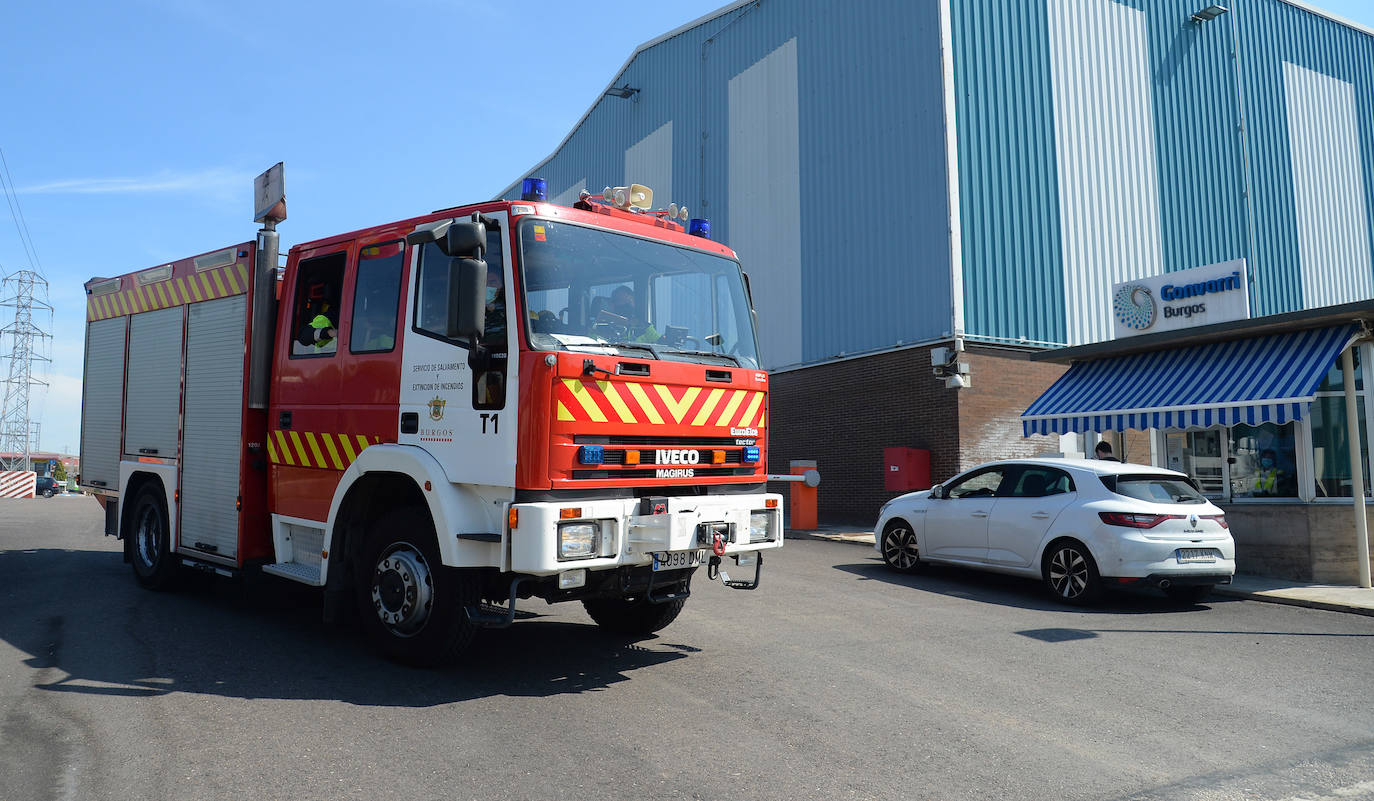 Accidente laboral en Gonvarri donde han fallecido dos trabajadores tras caer de una altura de 10 metros.