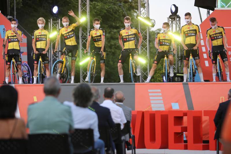 Fotos: Los mejores ciclistas del circuito ya están en Burgos