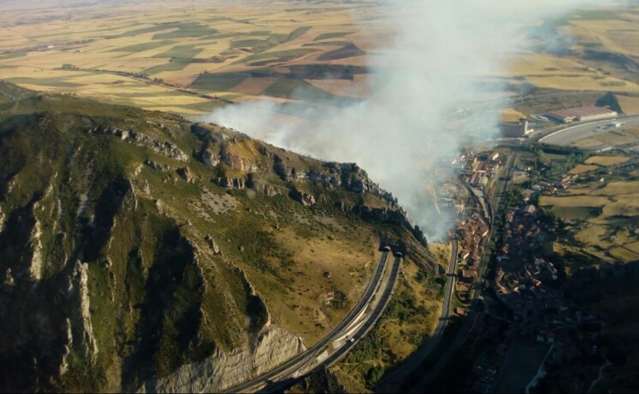 Imagen aérea del incendio.