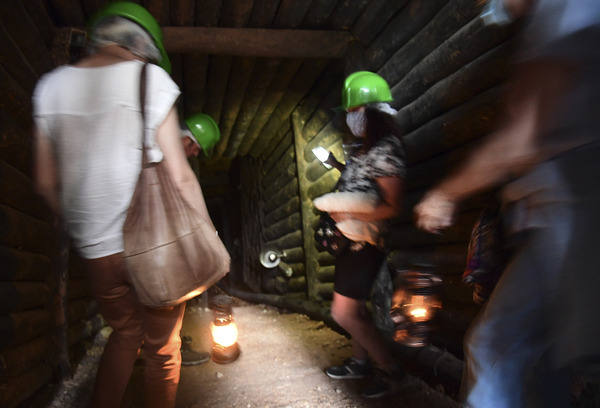 Fotos: Visita con candiles a Mina Esperanza, en Olmos de Atapuerca