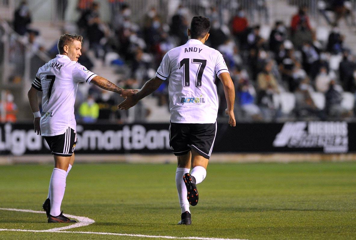 Fotos: Imágenes del Burgos CF - Eibar en El Plantío