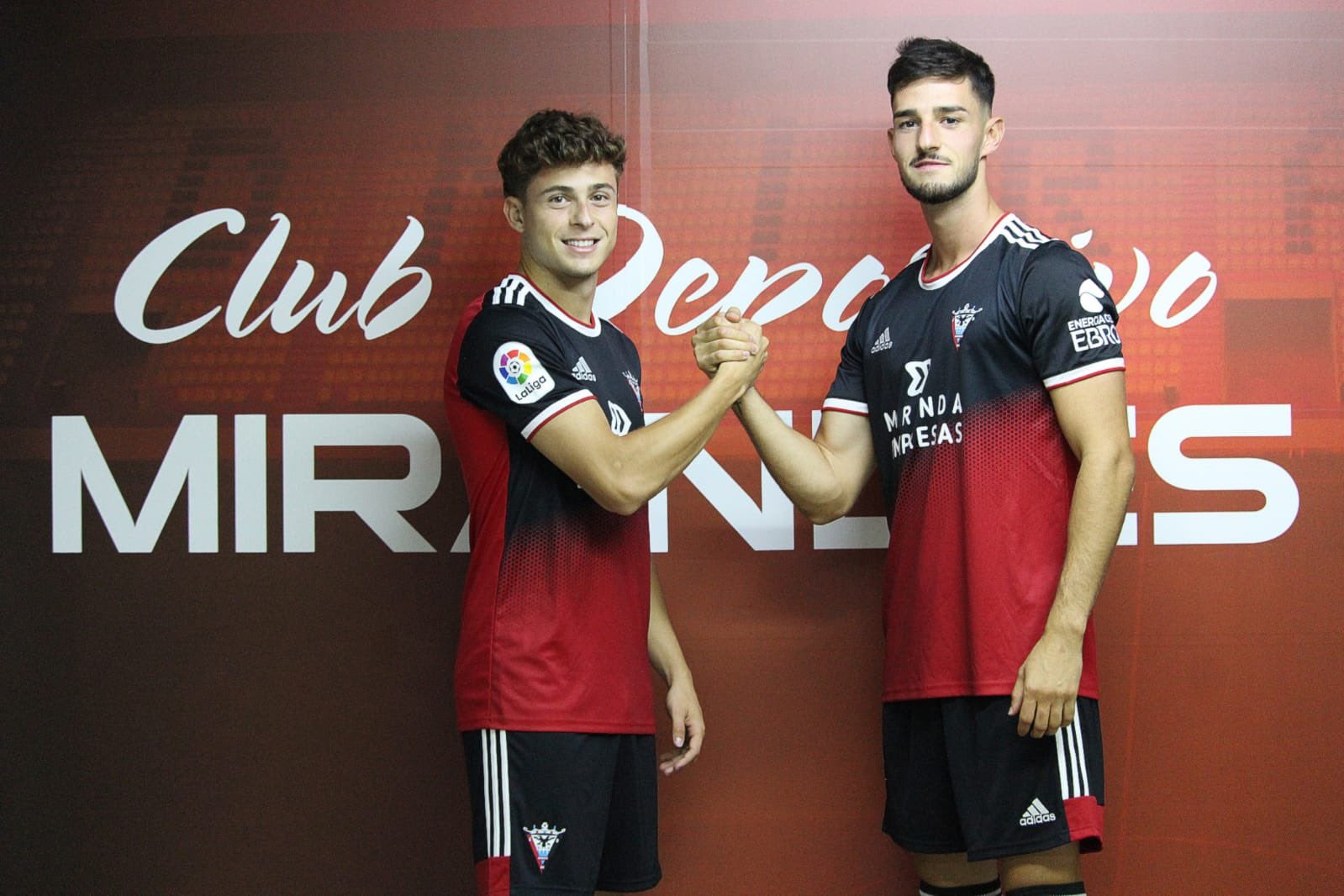 Los jugadores en su presentación