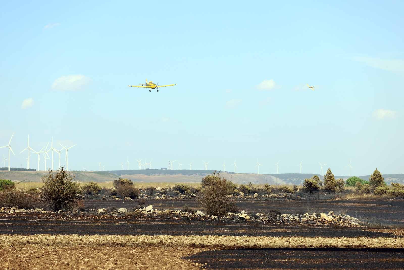 Fotos: Incendio en el parque eólico de Valle de Santibáñez