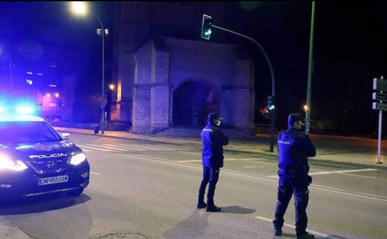 Control de la Policía Nacional en Burgos durante el segundo estado de alarma.