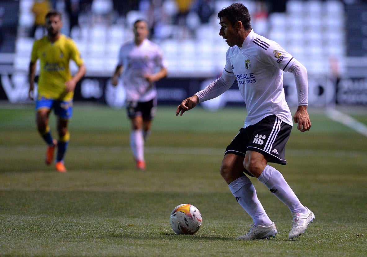 Fotos: El Burgos CF suma un empate frente a Las Palmas