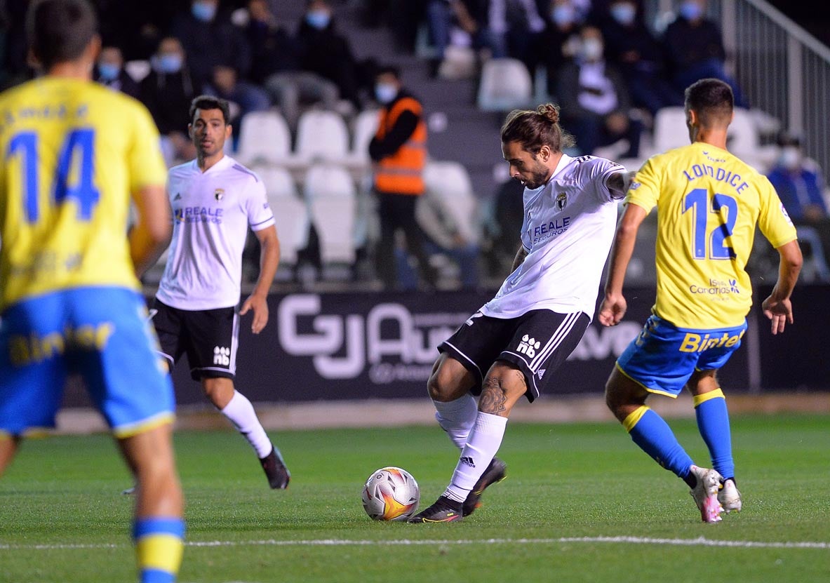 Fotos: El Burgos CF suma un empate frente a Las Palmas