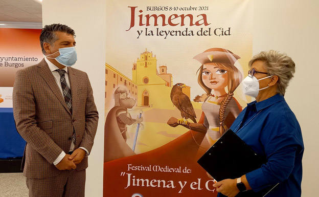 Marañón y Pilar Carvallo, directora de Somos Eventos, en la presentación del Festival Medieval Jimena y la Leyenda del Cid. 