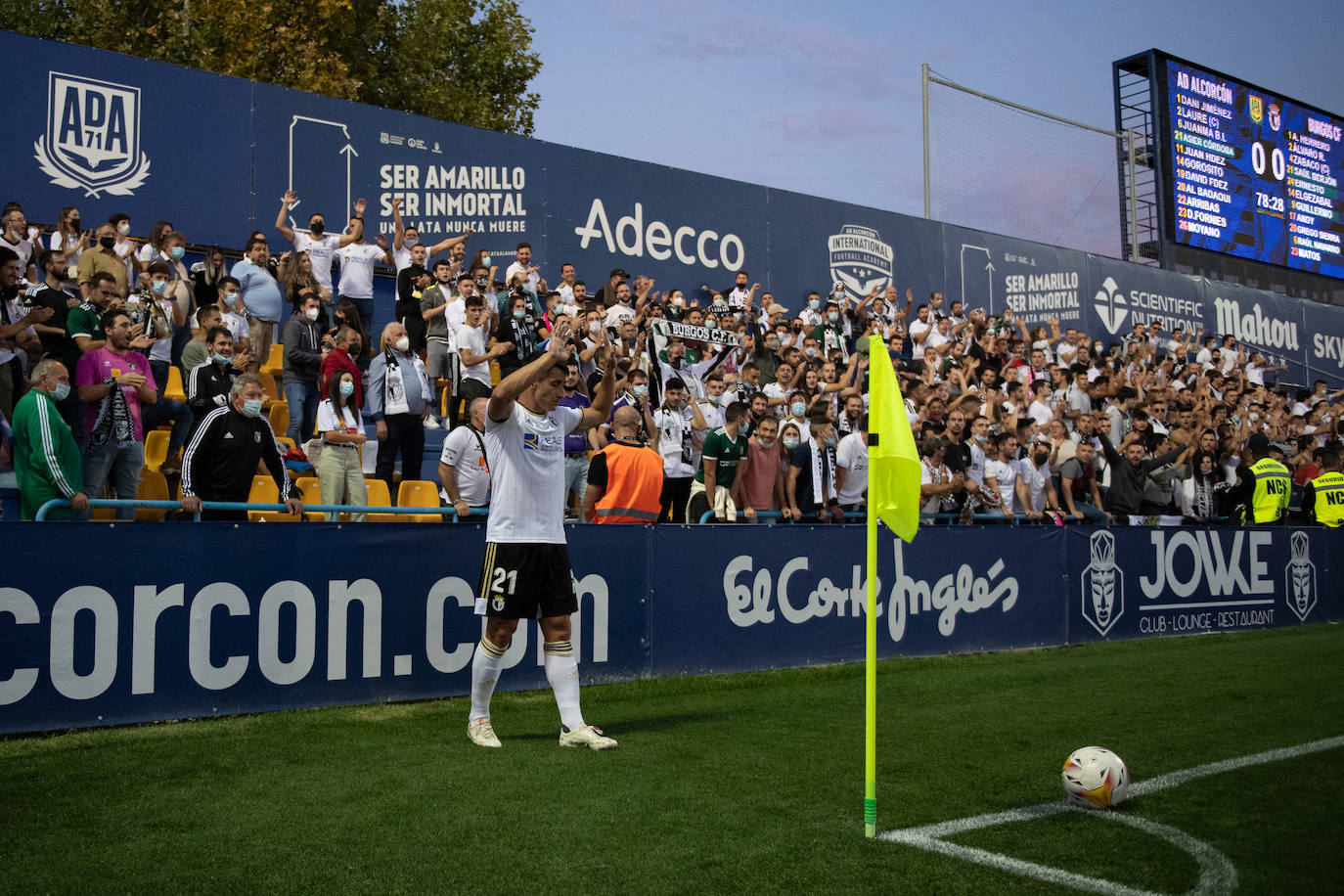 Fotos: El Burgos CF cae en casa del colista