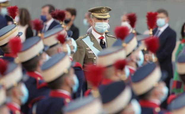 Aplausos al Rey y abucheos al presidente un año más en el desfile del 12-O