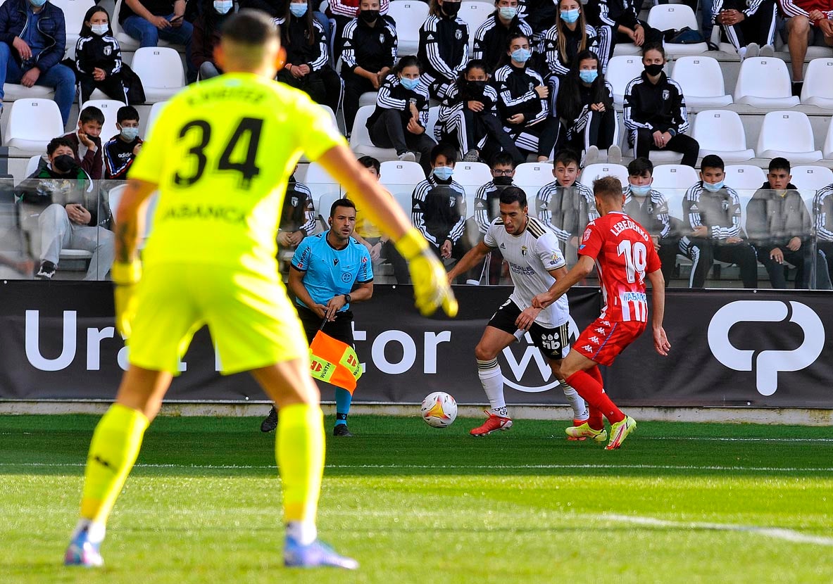 Así fue el empate entre los burgaleses y los gallegos en El Plantío.