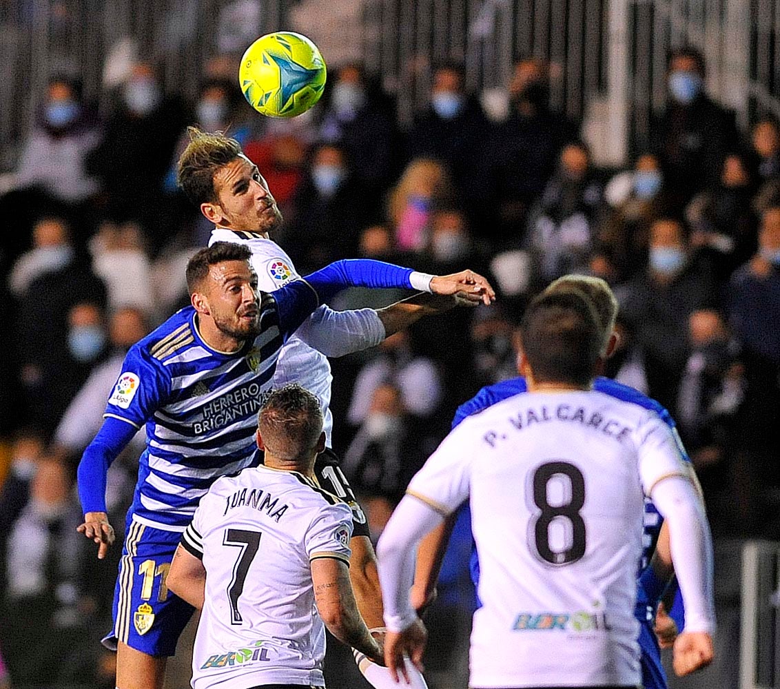 Fotos: El Burgos CF se hace con un nuevo derbi