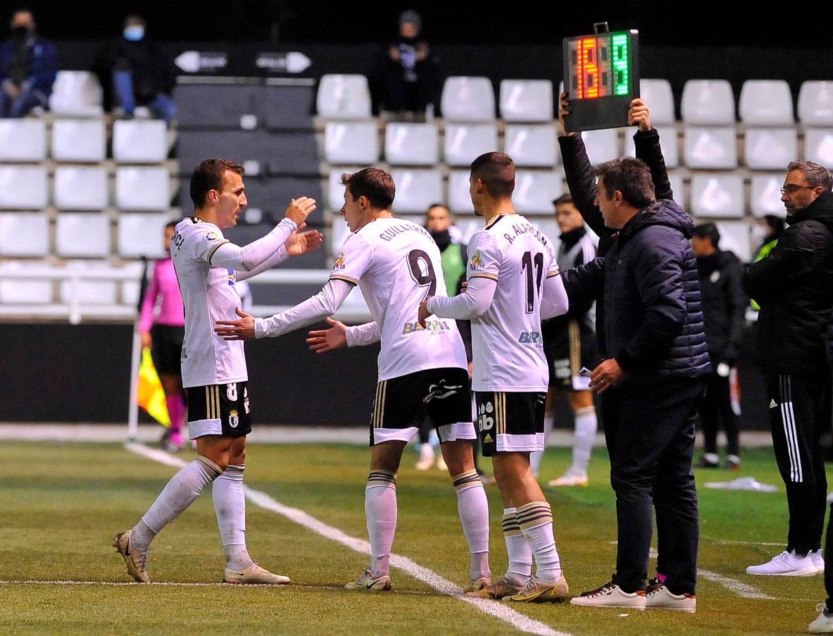 Fotos: El Burgos CF se hace con un nuevo derbi