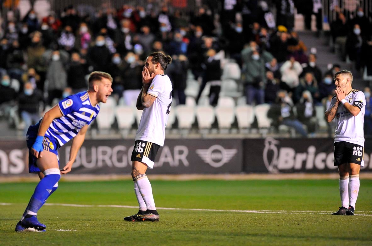 Fotos: El Burgos CF se hace con un nuevo derbi