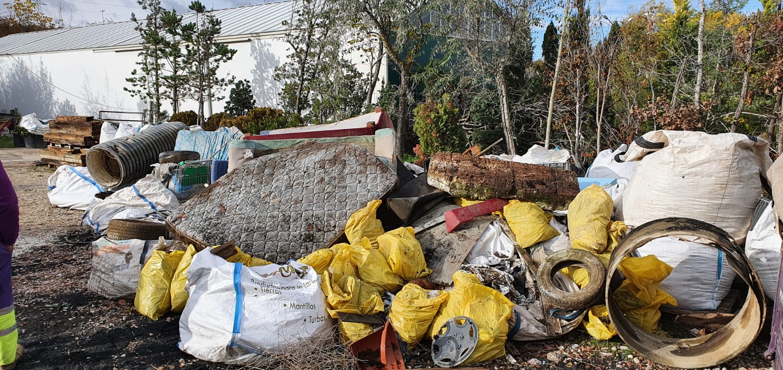 Fotos: Toneladas de basura en los ríos