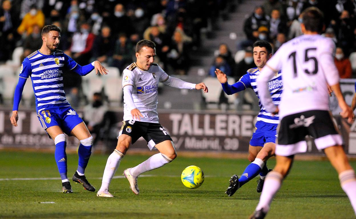 Encuentro del Burgos CF contra la Ponferradina en El Plantío.