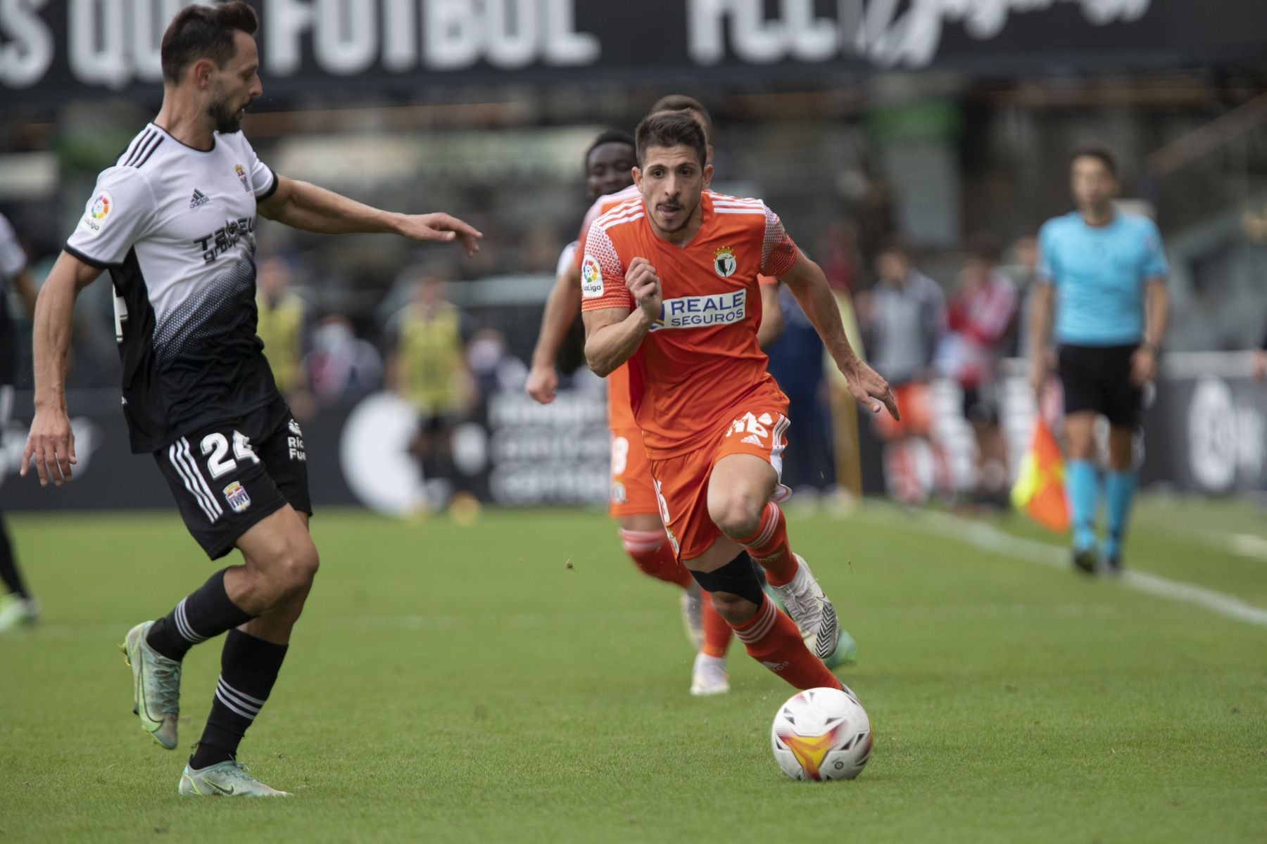 Así te hemos contado la goleada del Burgos CF ante el Málaga