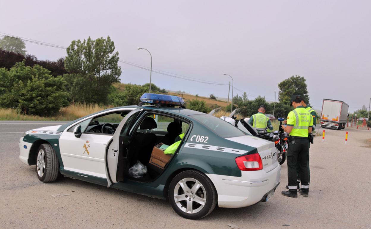 Imagen de archivo de un control de la Guardia Civil.