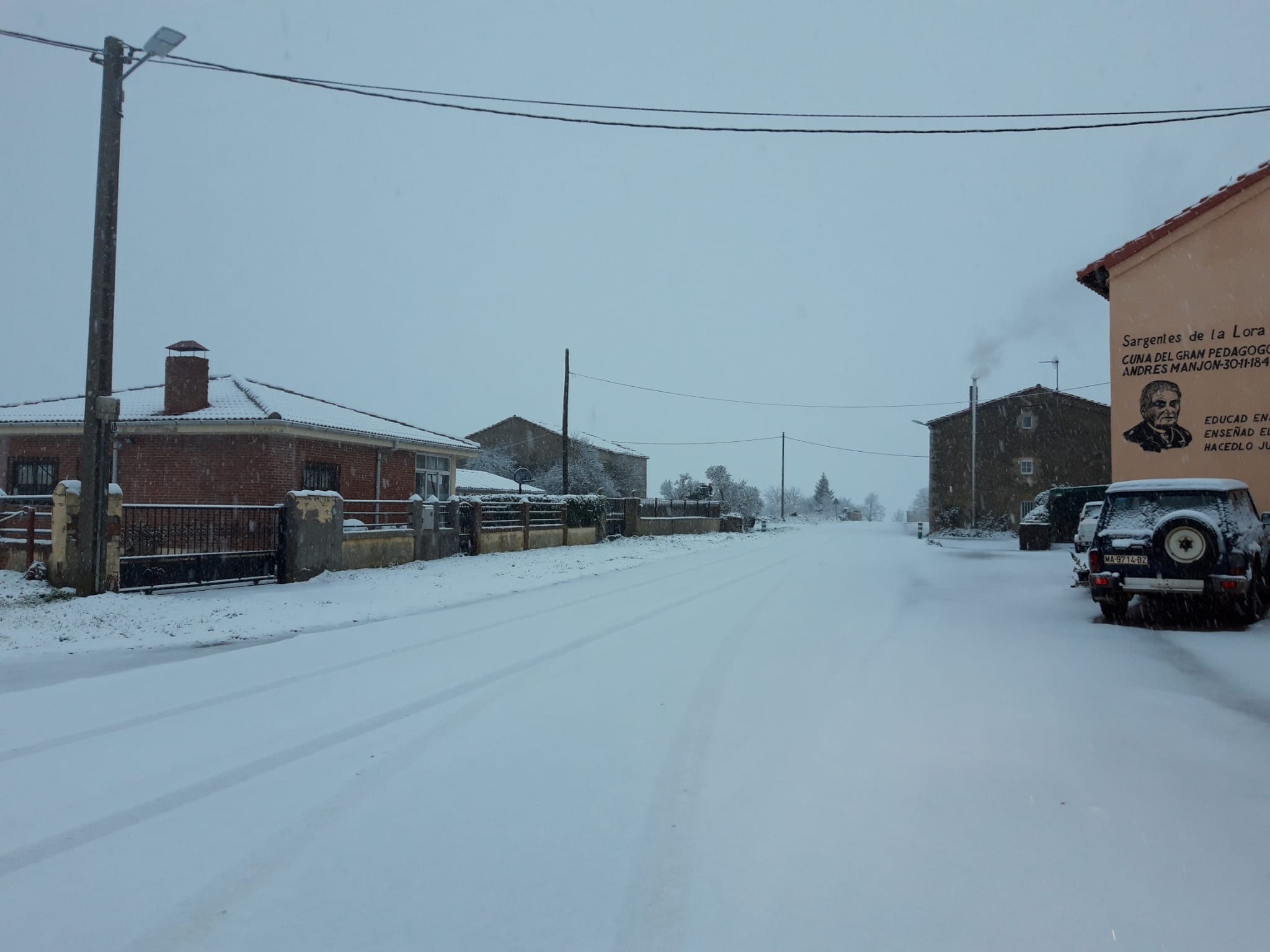 Fotos: La nieve se extiende por la provincia de Burgos