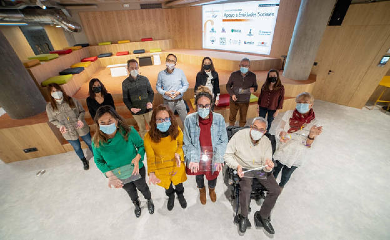 Reunión en el Edificio Nexo de la Fundación con el primer grupo de trabajo de entidades sociales. 