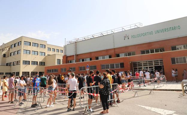 En esta ocasión la vacunación se llevará a cabo en la biblioteca en vez de en el polideportivo como en convocatorias anteriores.