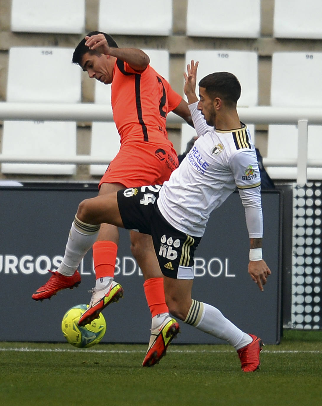 Victoria del Burgos CF ante el Málaga en El Plantío.