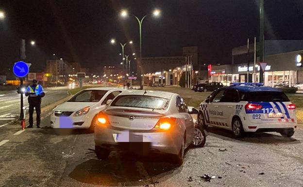 Se salta un stop en Burgos, provoca un accidente y arroja positivo en alcohol