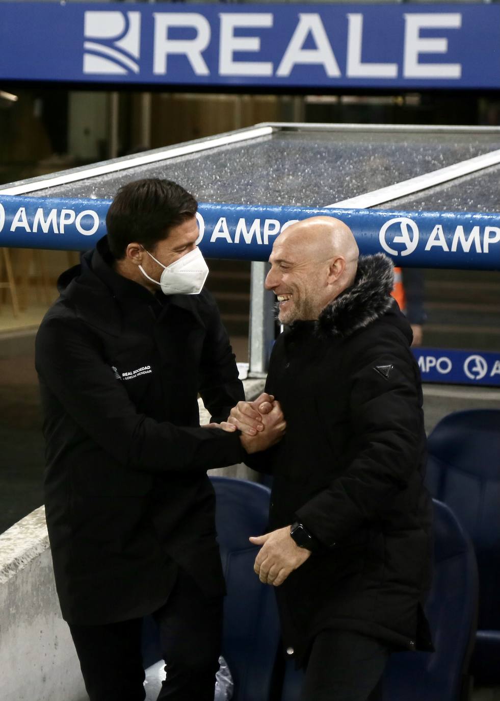 El Burgos CF celebra la victoria. 