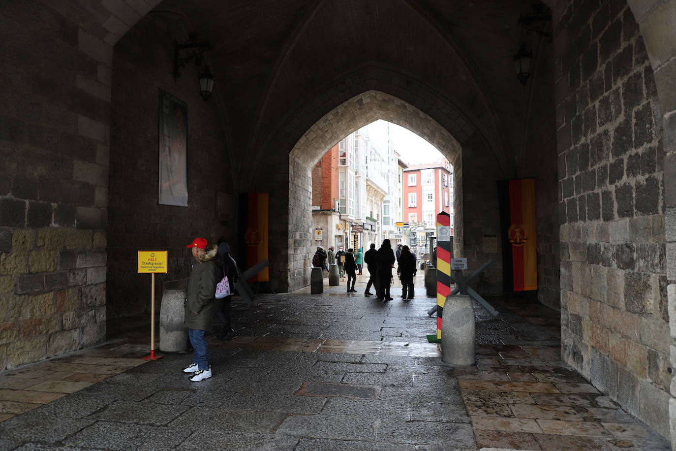 Fotos: Burgos recrea los pasos fronterizos del Berlín dividido