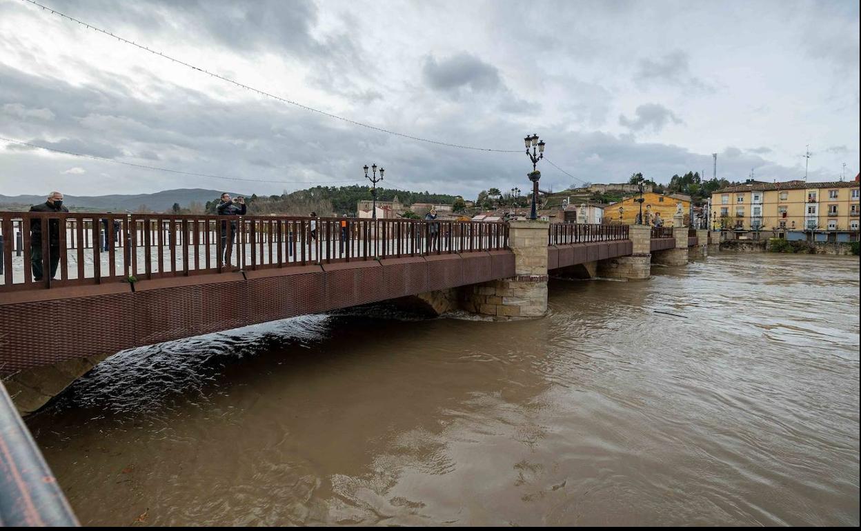 El río Ebro y sus afluentes se han desborado en Burgos estos últimos días.