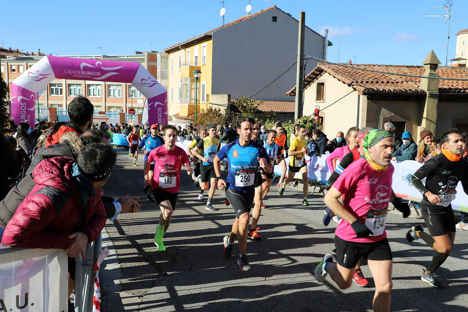 1.600 atletas disfrutan de la mítica prueba atlética en El Crucero.