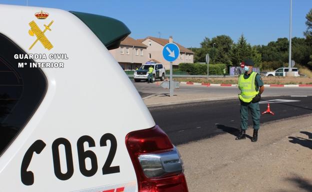 Encausada por arrollar a varias personas en una terraza de Villarcayo y darse a la fuga