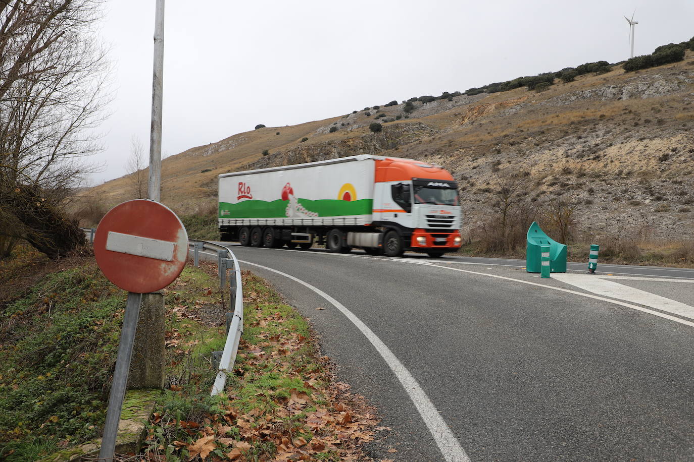 Estaciones de servicios y bares se desploman tras la liberarse de los peajes de la AP-1 en Burgos.