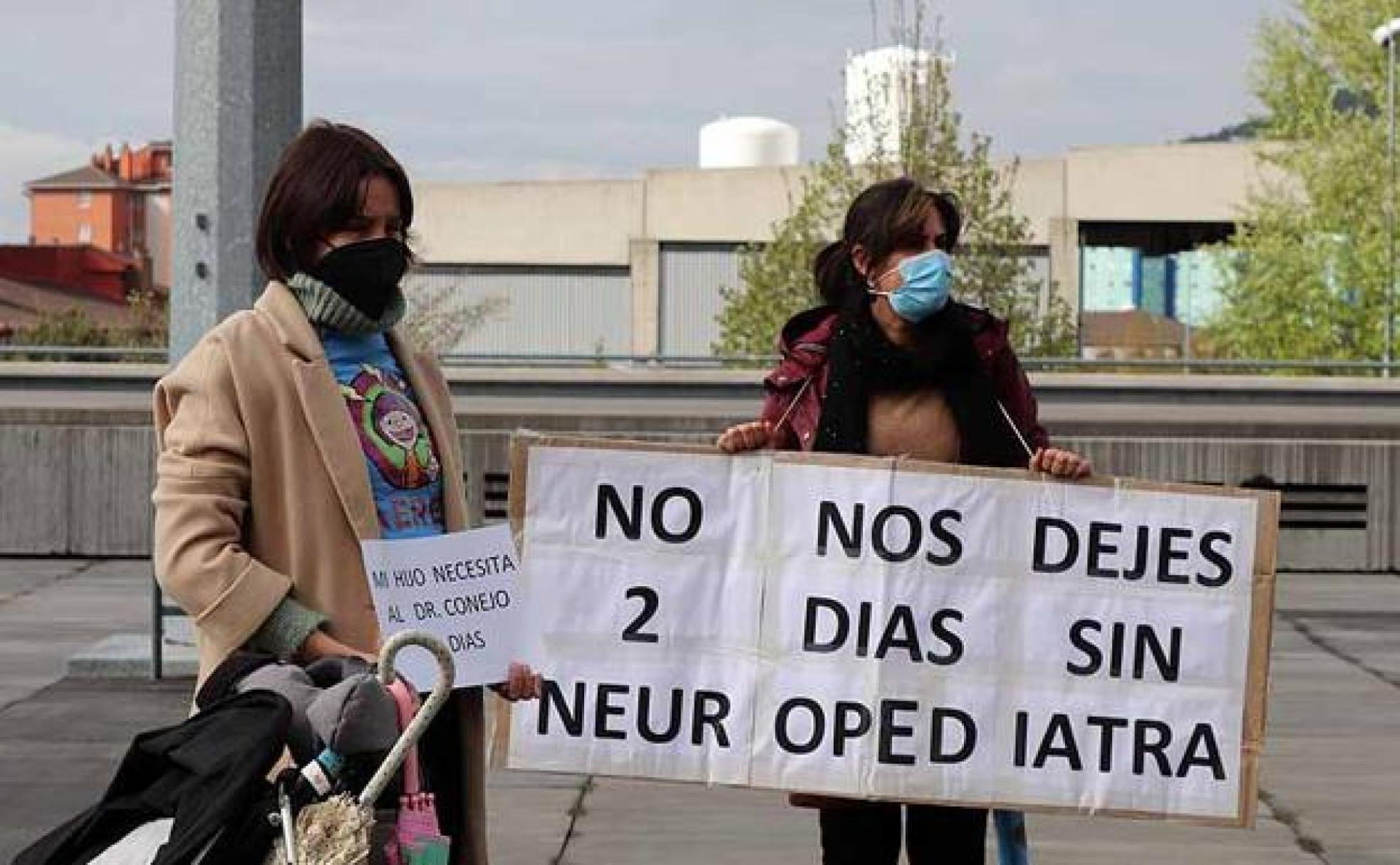 La marcha del único neuropediatra del HUBU generó protestas. 