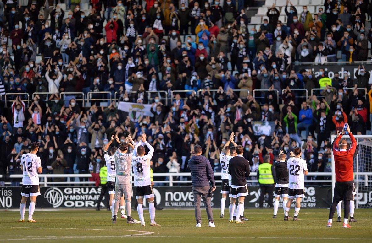 Fotos: El Burgos CF - SD Amorebieta, en imágenes