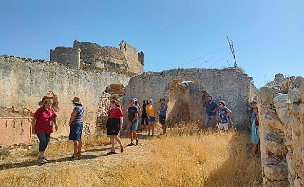 Más de 2.000 personas han visitado la Ribera en 2022 con el programa '¿Te enseño mi pueblo?'