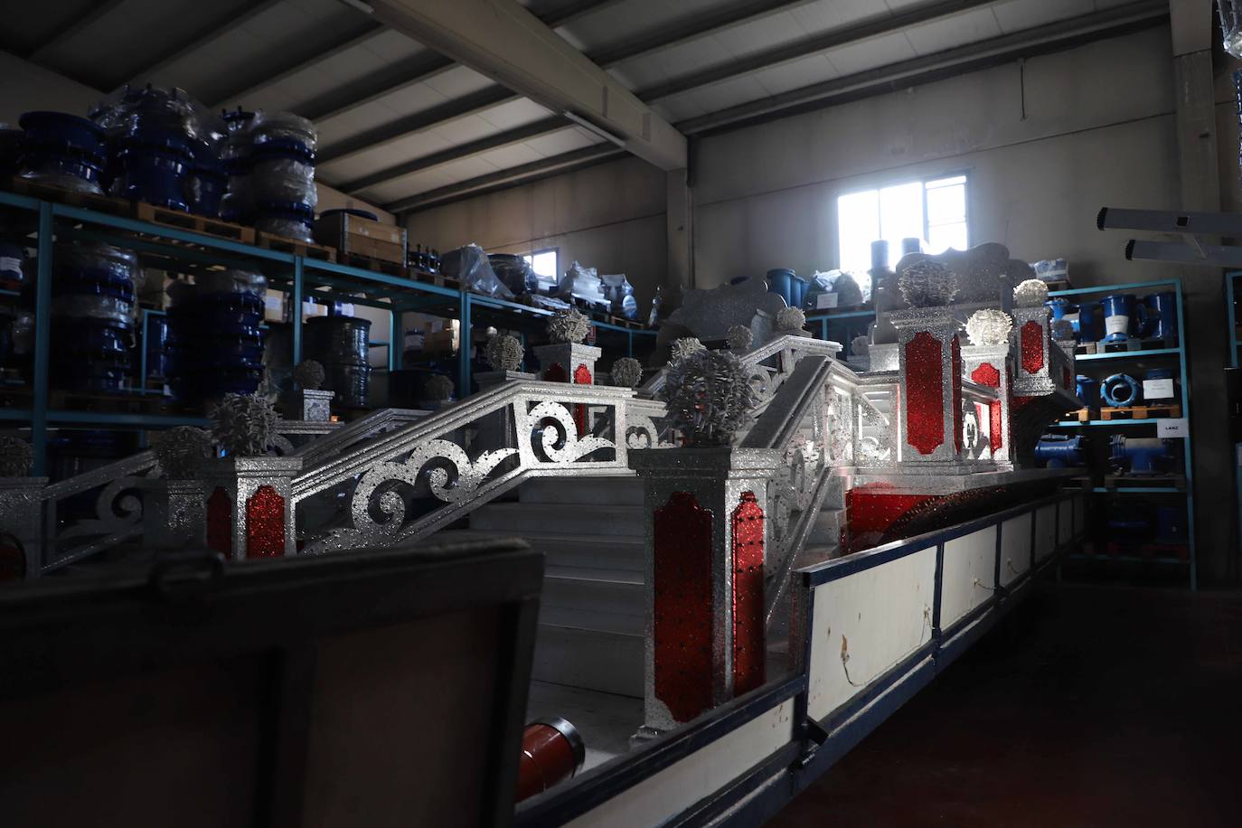 Fotos: Las carrozas de la Cabalgata de Reyes ya están listas para salir en Burgos