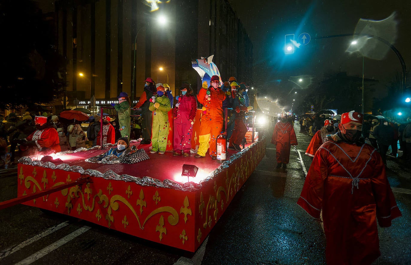 Fotos: Ilusión, frío y mascarillas para recibir a los Reyes Magos