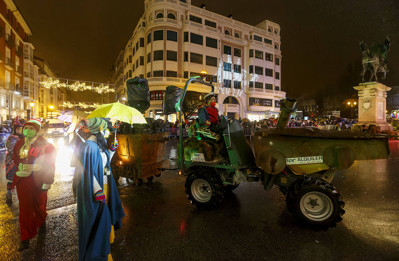 Fotos: Ilusión, frío y mascarillas para recibir a los Reyes Magos