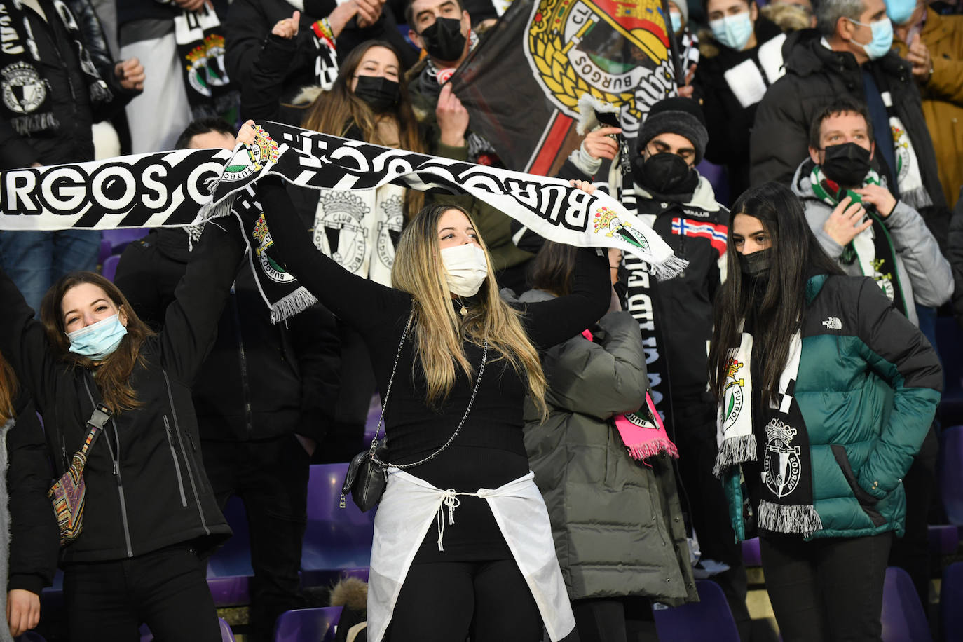 Centenares de aficionados del Burgos CF se hicieron notar en Valladolid.