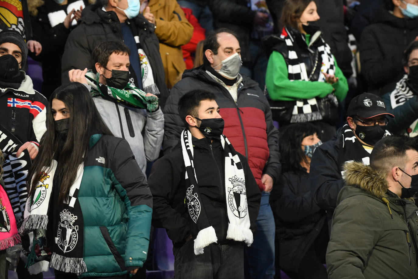 Centenares de aficionados del Burgos CF se hicieron notar en Valladolid.