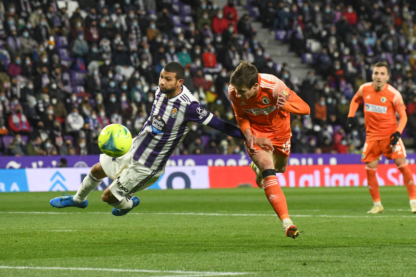 Derrota de los de Calero en casa del Real Valladolid.