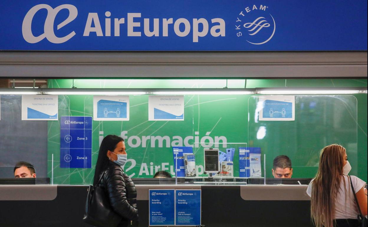 Puesto de Air Europa en el aeropuerto internacional Adolfo Suárez Madrid-Barajas.