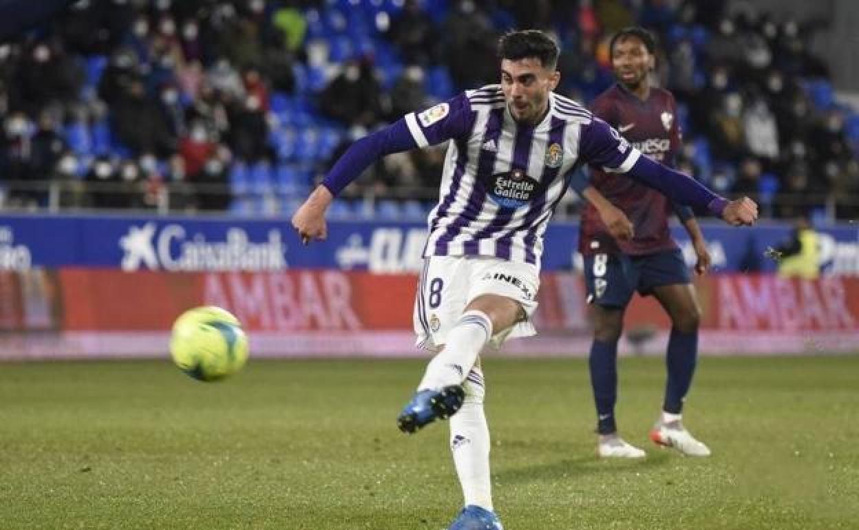 Kike Pérez en un partido de esta temporada con el Real Valladolid. 