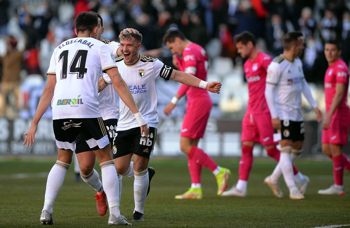 Fotos: El Burgos golea al Leganés